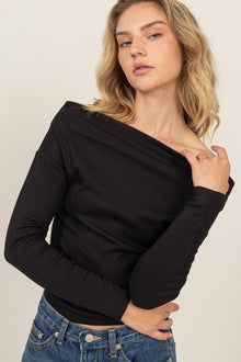  Off The Shoulder Ribbed Knit Top in Black