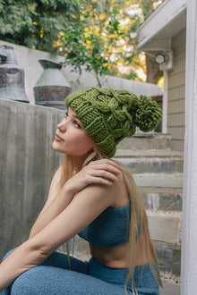  Oversized Chunky Knit Pom Beanie