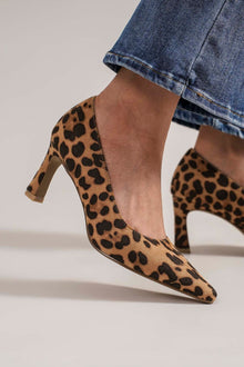  Faux Suede Leopard Point Toe Pumps